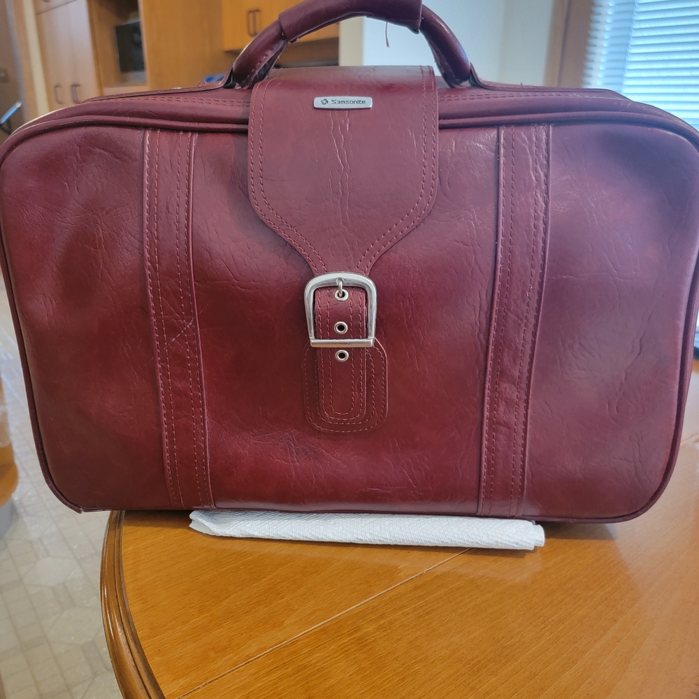 Samsonite Burgundy Leather Briefcase